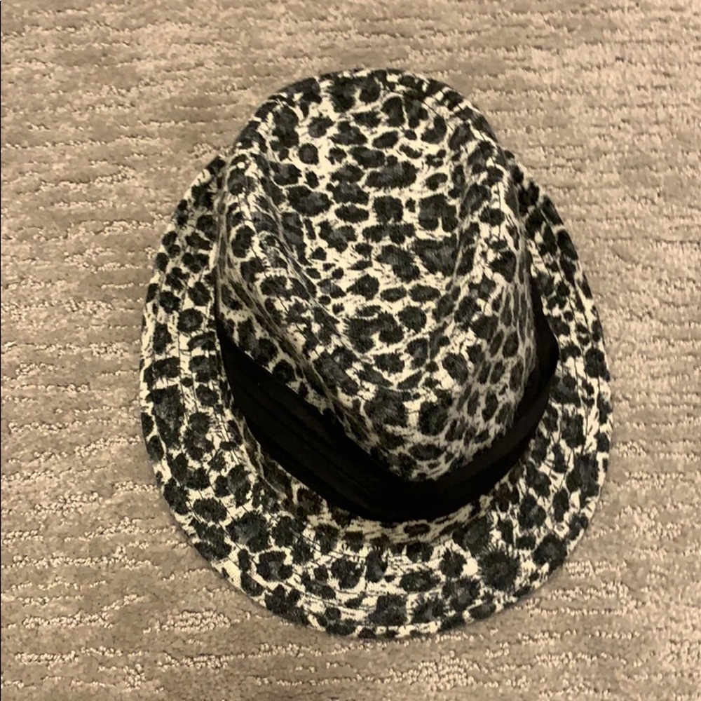 hat